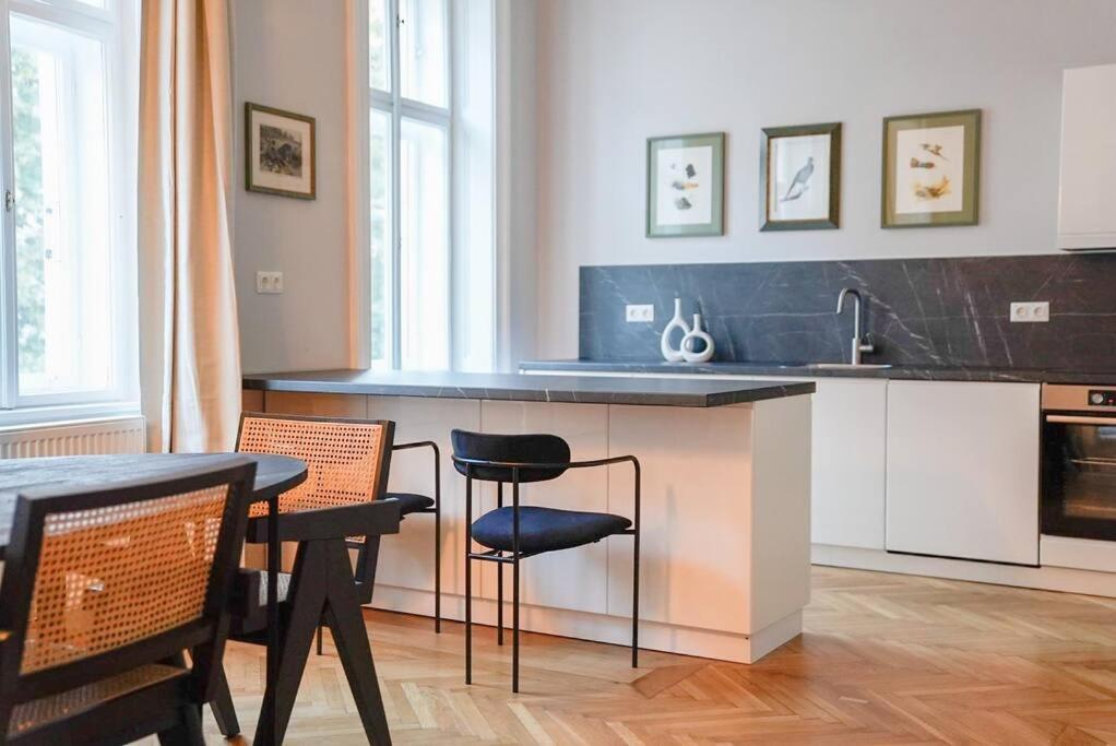 Boutique Suite Near Museum District Viena Exterior foto