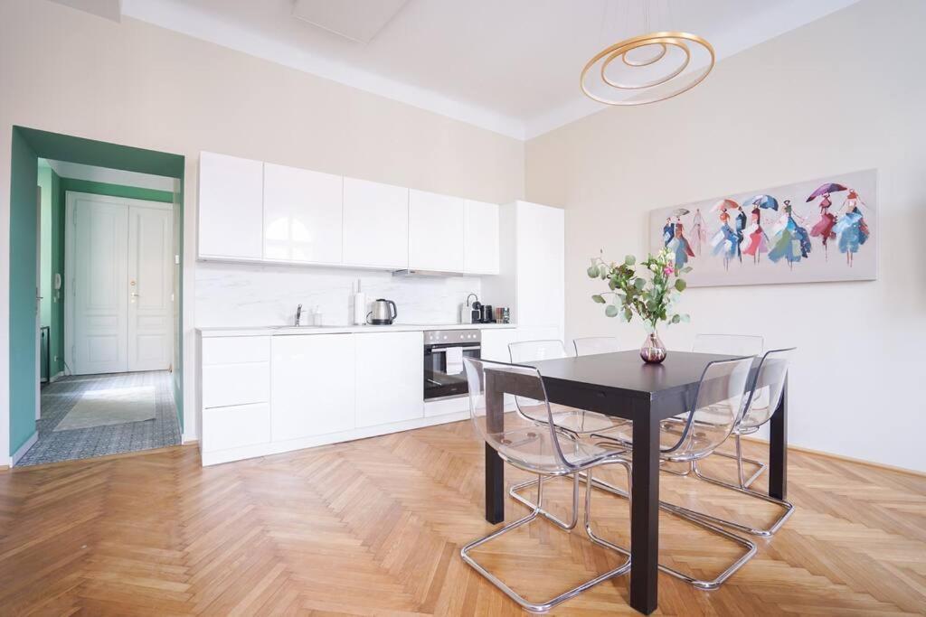 Boutique Suite Near Museum District Viena Exterior foto